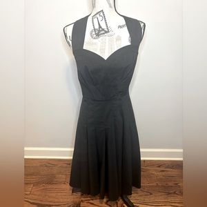 Finley brand pleated dress. Has a retro look. Size 4. Great for party, wedding.